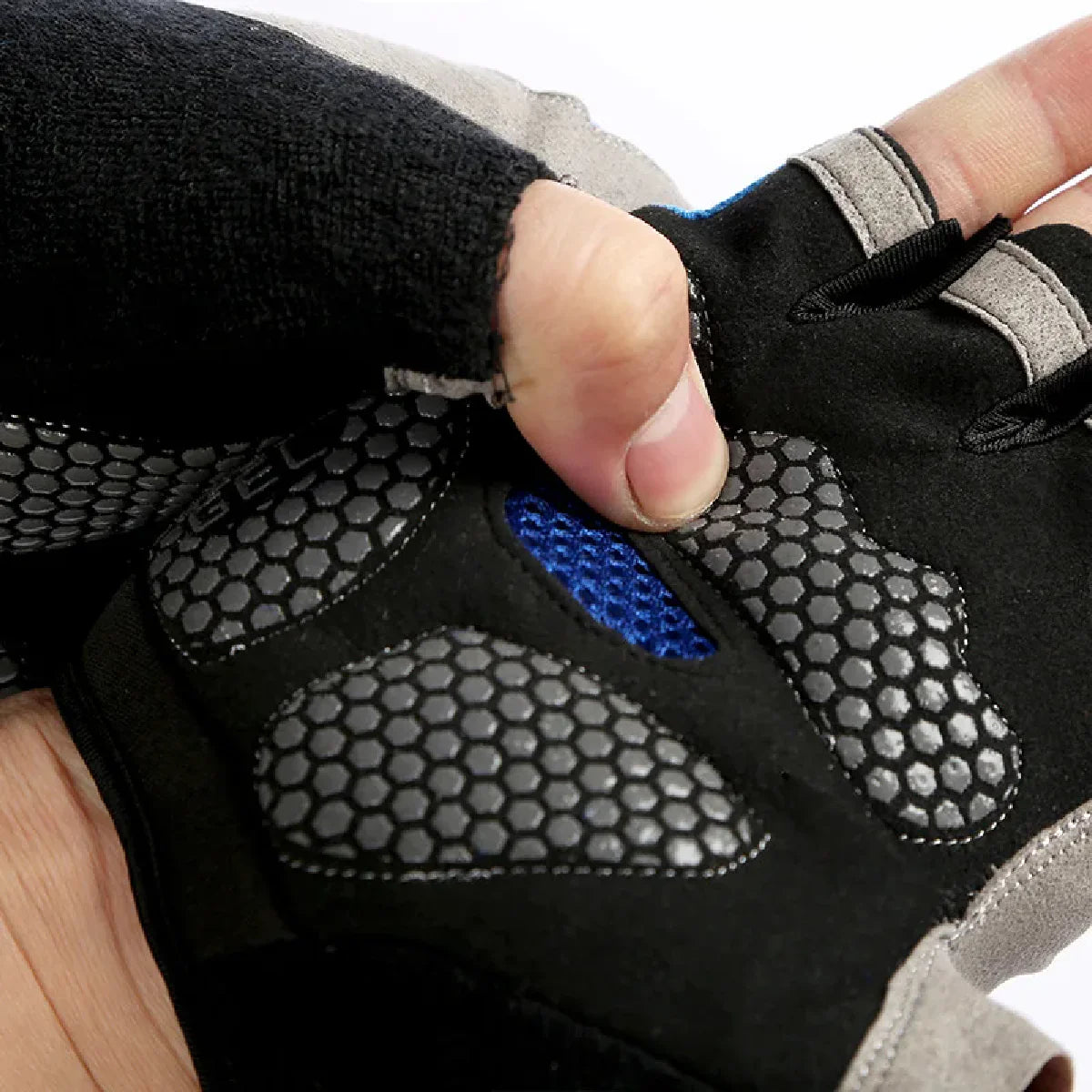 Ergonomische Polsterung EVA-Schaum Handflächen strategisch platziert schützt Blasen Hornhaut dämpft Druck schwere Gewichte Schwielen