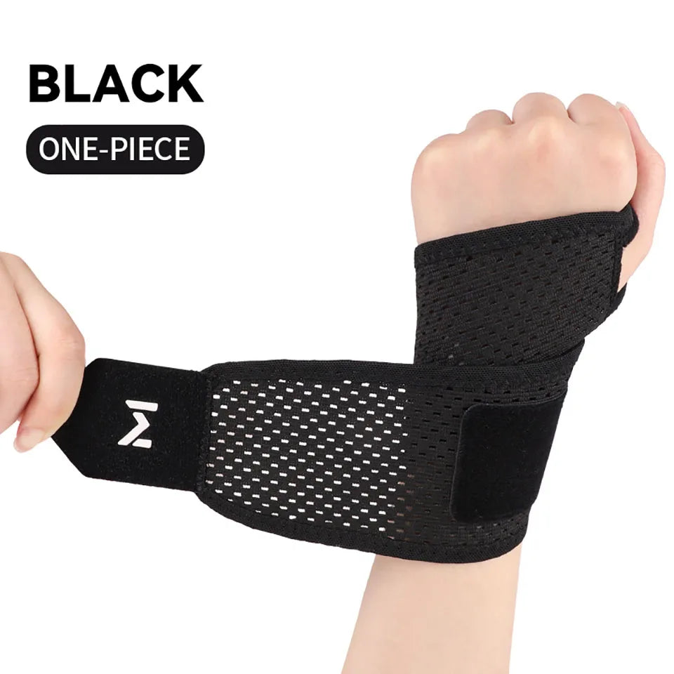 Anwendung Handgelenkbandage beim Krafttraining, schützt vor Sehnenscheidenentzündung und Gelenkschmerzen im Gym